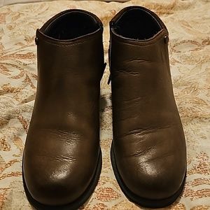 SAS boots leather brown 8 1/2 med